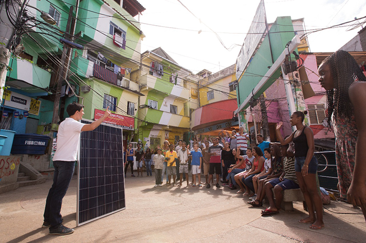 La compañía muestra cómo la cooperación entre Shell y otras empresas está ayudando al desarrollo de ideas energéticas a través de su campaña #makethefuture