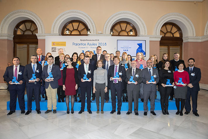 36 ayuntamientos reciben las Pajaritas Azules del reciclaje de papel y cartón