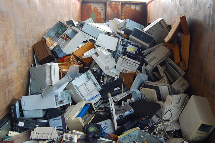 Cada español genera una media de 20 kilos de basura electrónica al año